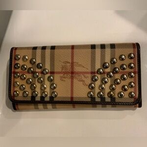Burberry wallet